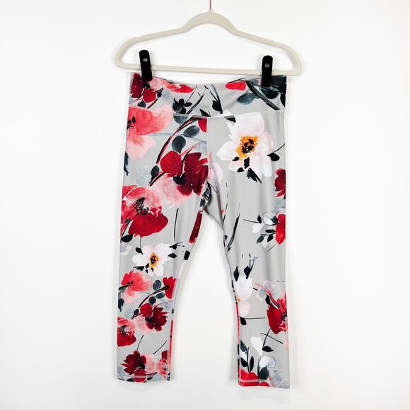 Fabletics grey silver pink floral 3/4 leggings size medium - Picture 1 of 3